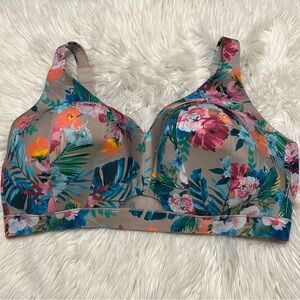 Cacique 44G Bra Floral Lightly Lined No Wire Back Closure Stretch Wireless